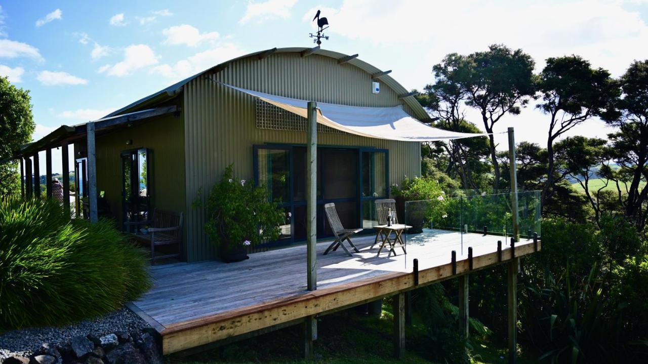 Kaka Ridge Retreat Luxury Cottage Tawharanui Экстерьер фото